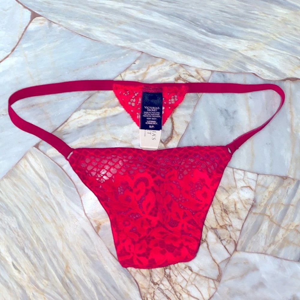 New V-String Thong Panty Fishnet Red Lace Design